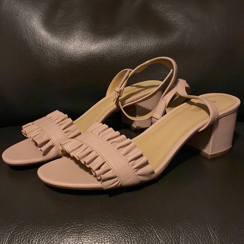 Michael Kors Bella Flex Mid Pink Sandals